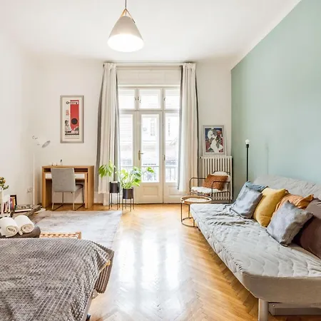 Modern Flat In Heritage District Near The Center Βουδαπέστη